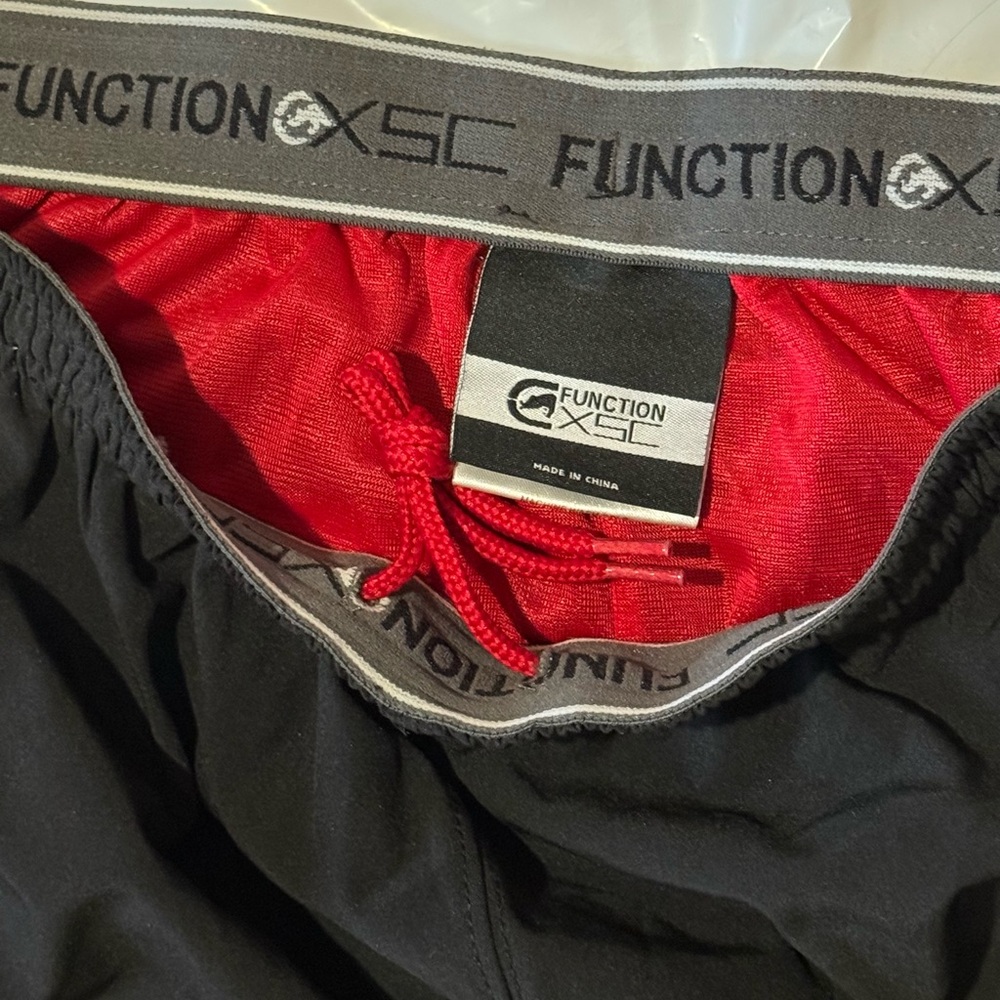 NWOT XSC FUNCTION men shorts new , Large size , never worn - Picture 3 of 4